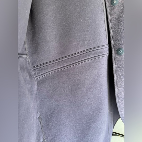 Lululemon City Bound Wrap - Picture 9 of 10